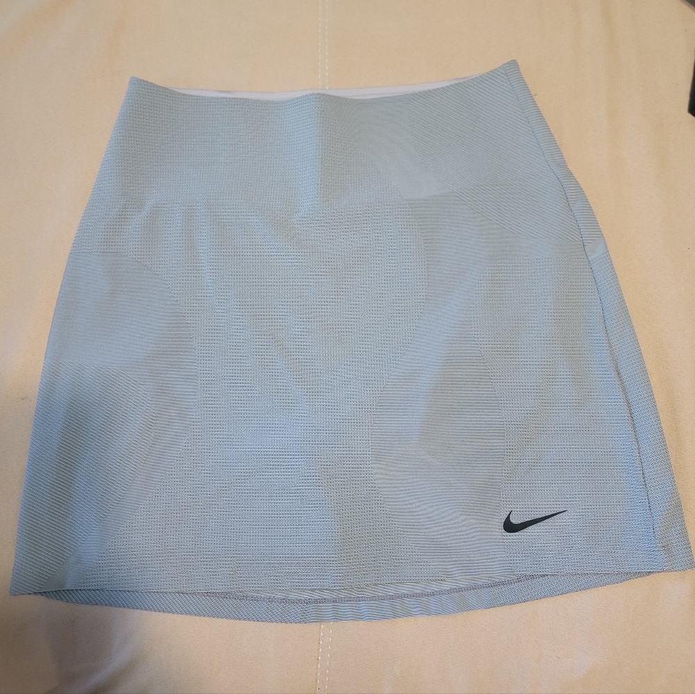 Nike Womens Dri-Fit UV Tour Golf Skort DR5342-077 Size M Gray